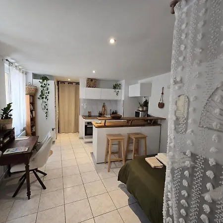 Arènes Congrès Ecofriendly Centre *